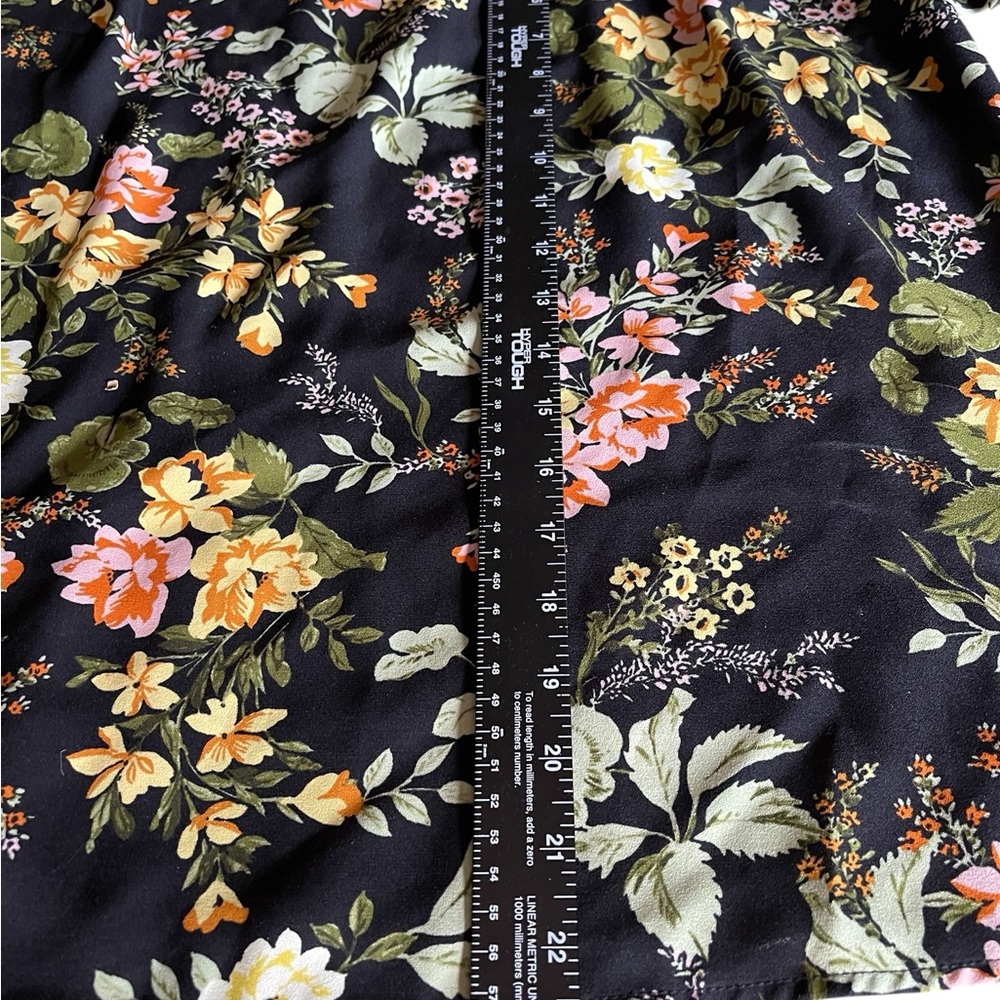SugarLips Size 1X Plus Floral Black Balloon Sleeve Women's Top - Picture 6 of 9